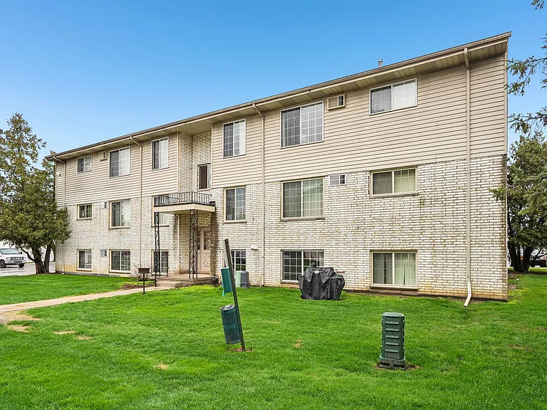 River Raisin Apartments — Photo 62