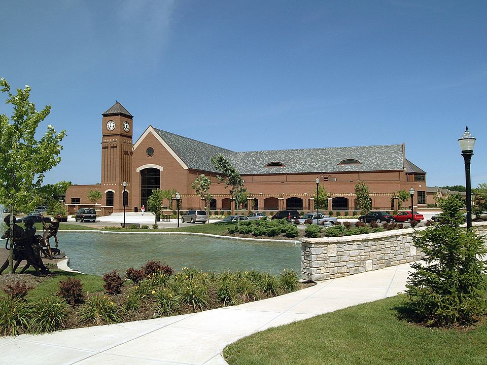 2nd image of 3334 Village Dr