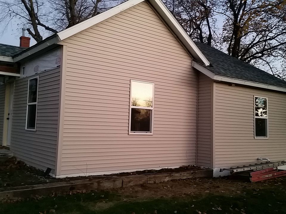 1st image of 393 W South St