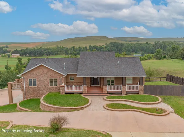 603 Cliff St, Gladstone, ND 58630