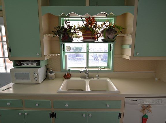 4th image of 806 Juniper Dr