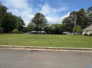109A Riviera Dr, Guntersville, AL 35976