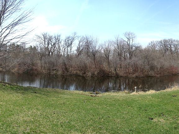 2nd image of 1064 Lake Marie Dr