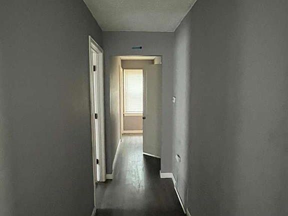 4th image of 417 Mueller Ave