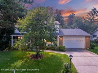 2153 E Raleigh Dr, Okemos, MI 48864