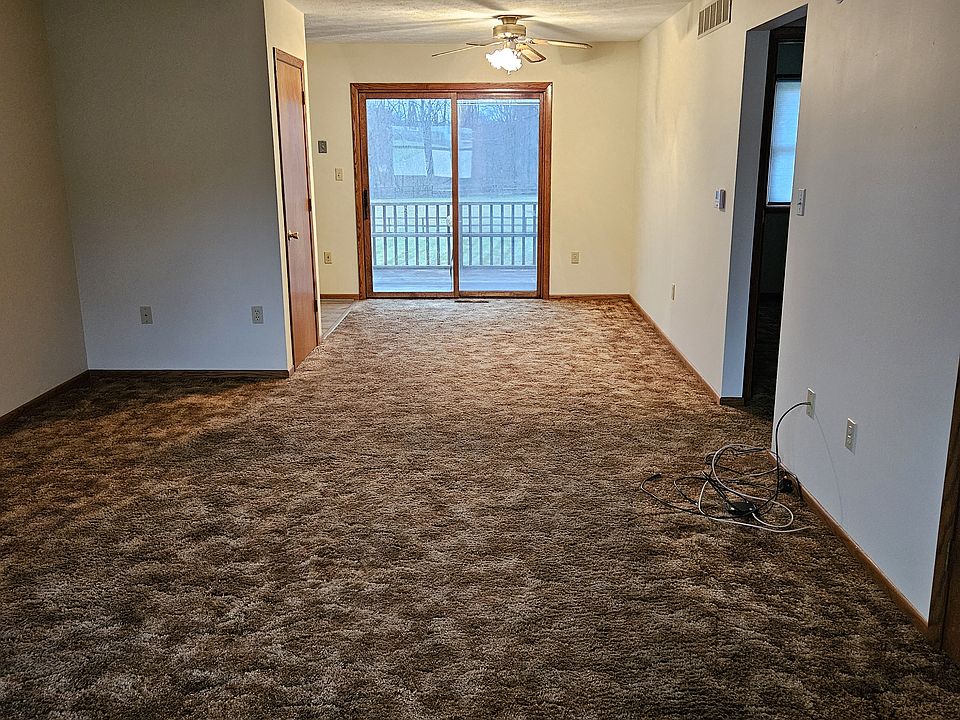 1st image of 1398 Frank Dr