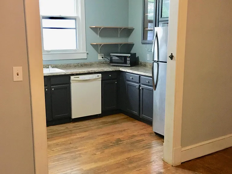 800 N Danville St — Photo 5