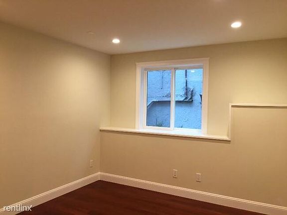 2nd image of 150 Kenwood Way