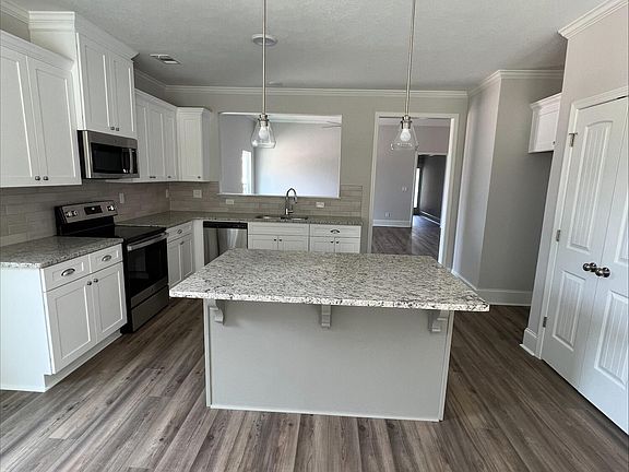 3rd image of 7164 Paisley Cir