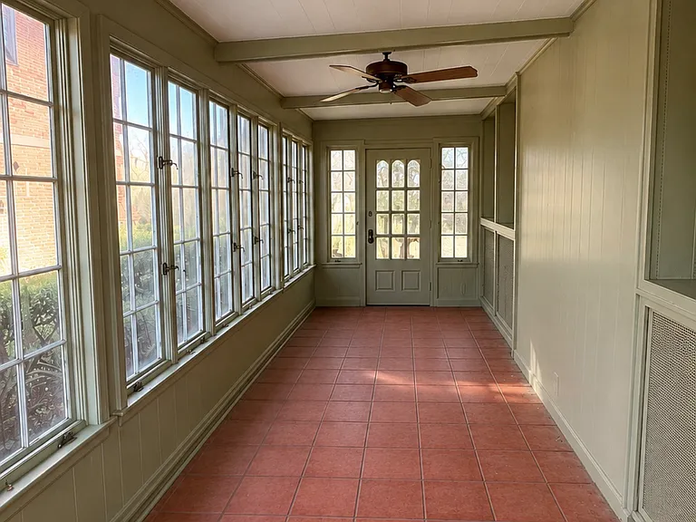 12 W Raymond Ave — Photo 8