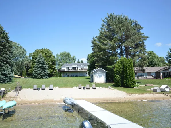 238 S East Silver Lake Rd, Traverse City, MI 49685