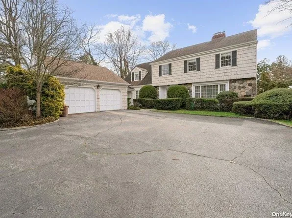 14 Shore Drive, Manhasset, NY 11030