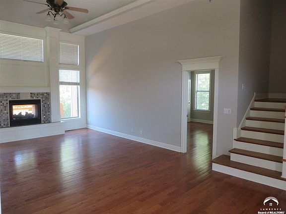 3rd image of 1341 Stonecreek Dr