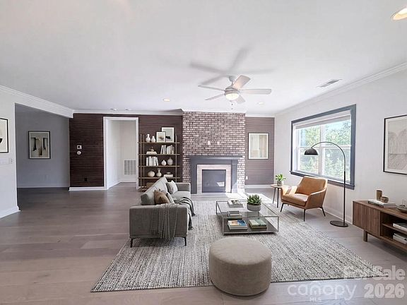 2nd image of 5989 Pier Dr
