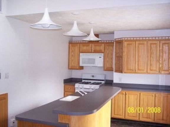 4th image of 203 Mckinnon Drive