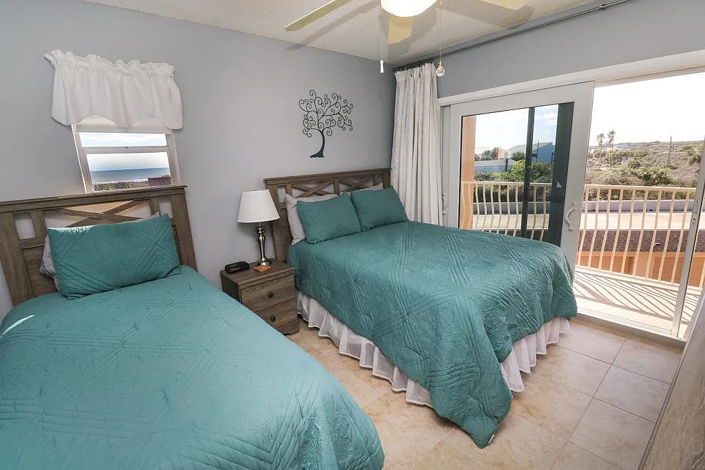 2 bed, 1240 sqft, $2,200 — Photo 3