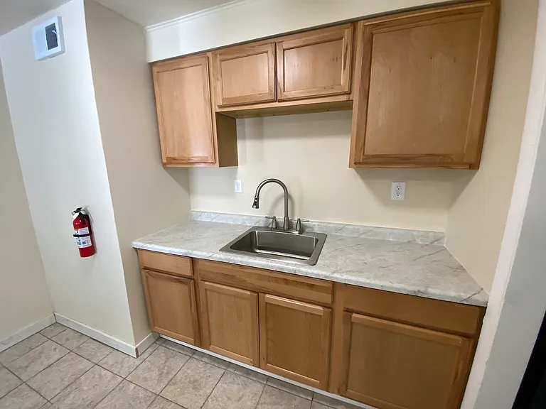 4440 Buchanan St — Photo 3