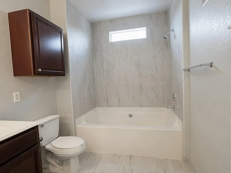 7575 Kirby Dr #2214 — Photo 26