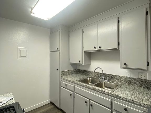 3rd image of 3500 Cedar Ave APT 210