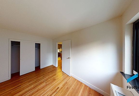 5th image of 50 Prince St APT 4A