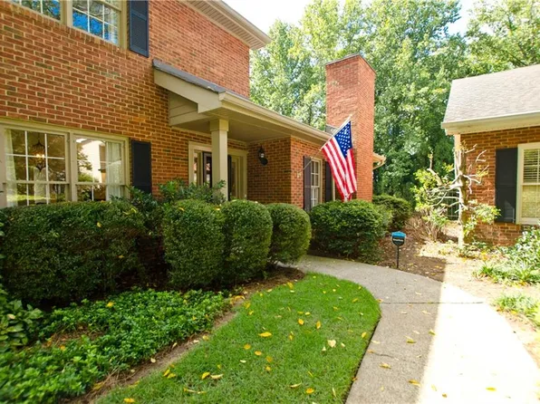 2190 Bohler Rd NW, Atlanta, GA 30327