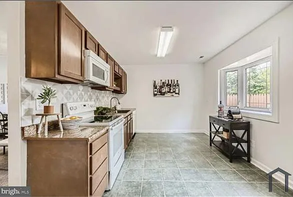 13 Holcumb Ct — Photo 6