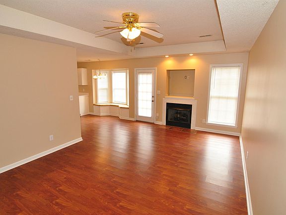 4th image of 1374 Archer Pl
