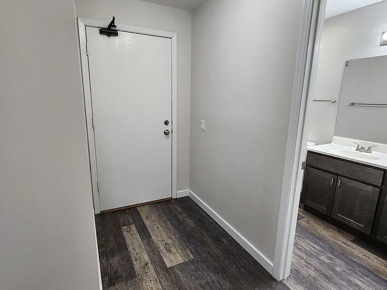 Orchard Village Apartments — Photo 123