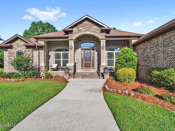 4th image of 505 Oak Haven Dr