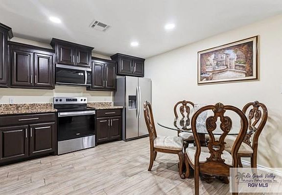 2nd image of 1204 Squaw Valley Dr