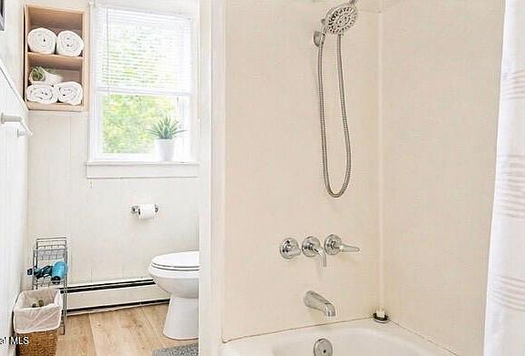 3rd image of 677 Pawling Avenue