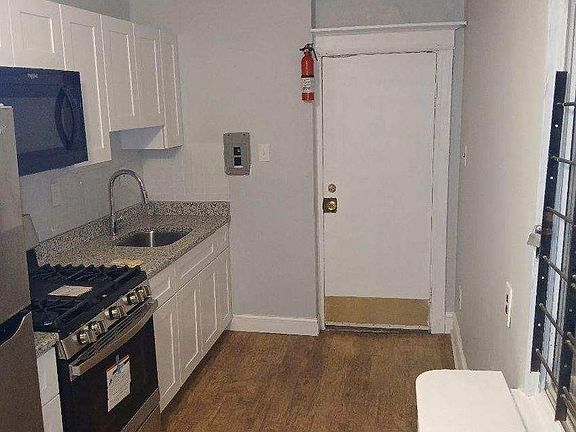 4th image of 1602 E Duval St #1