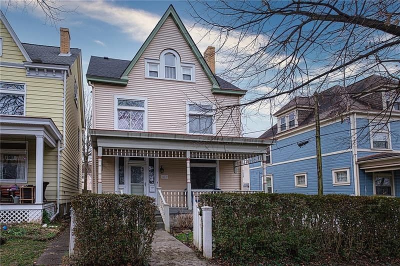 1st image of 410 Western Ave