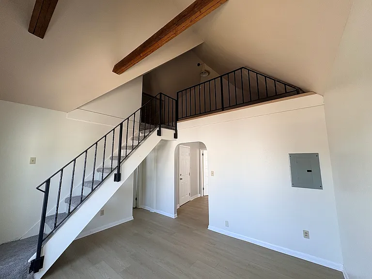 306 Alder St #3 — Photo 5