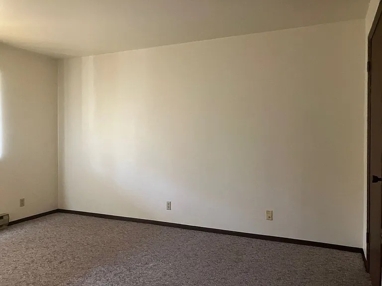 380 Mill Ave — Photo 10