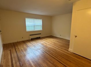 5 Charlesbank Rd APT 3, Newton, MA 02458