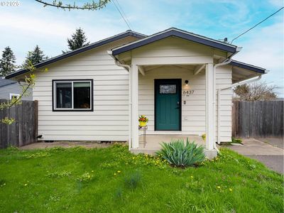 6437 SE Clatsop St, Portland, OR, 97206
