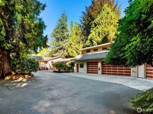 860 SW 174th St, Seattle, WA 98166