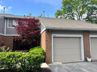139 Corbins Mill Dr, Dublin, OH 43017