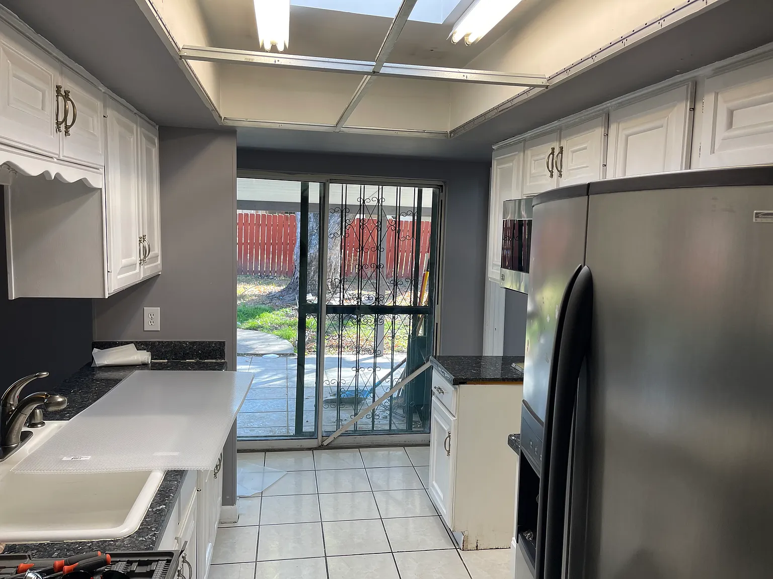 4 bed, 1626 sqft, $1,900 — Photo 3