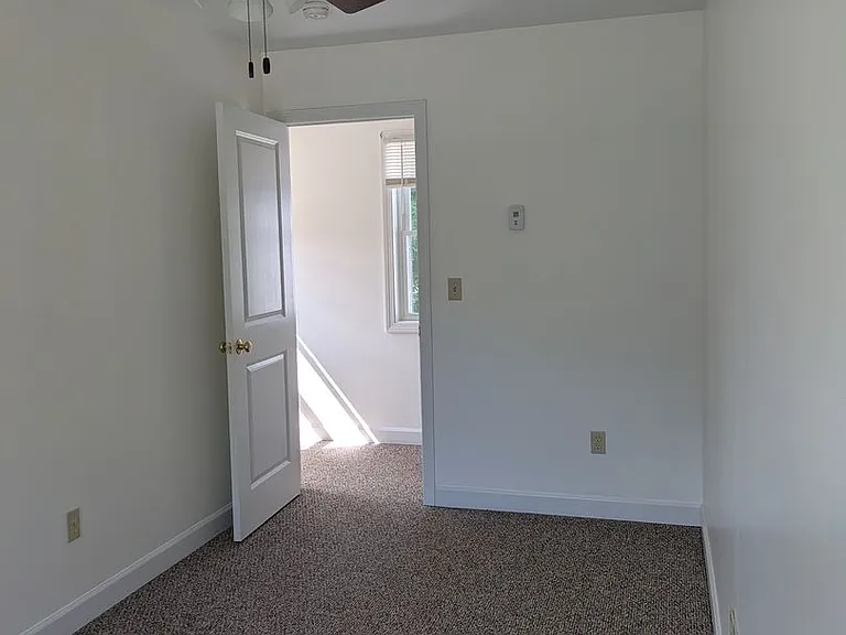 55 Boys Ave — Photo 24