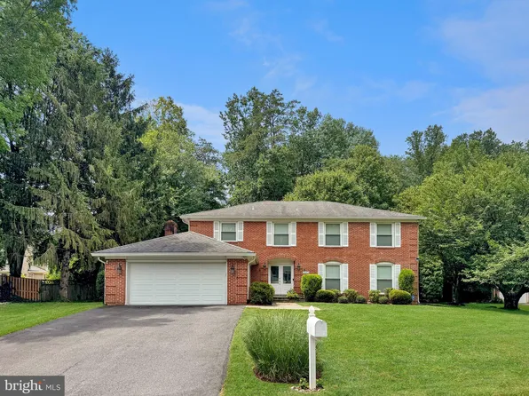 6603 Briar Hill Ct, Mc Lean, VA 22101