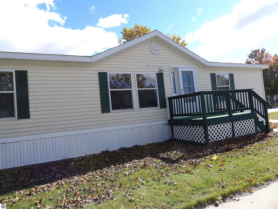 1st image of 398 Farm Ln