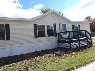 398 Farm Ln, Cadillac, MI 49601