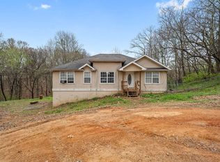 112 Raymond Ln, Rossville, GA 30741