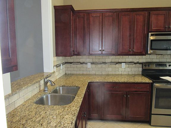4th image of 6390 Frankfurt Rd Unit 1177