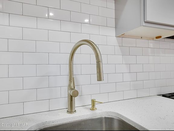 4th image of 316 Main St APT 1