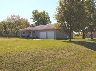 508 E Yale St, Liberal, MO 64762