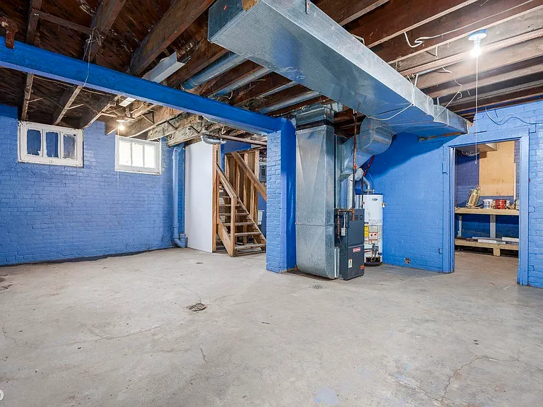 5421 Toledo St — Photo 37