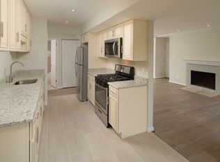 138 Duvall Ln #401, Gaithersburg, MD 20877